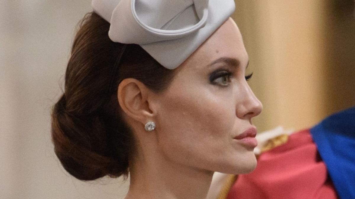 Angelina Jolie ist stinksauer &uuml;ber das vereintliche Liebes-Revival zwischen Brad Pitt und Jennifer Aniston. (Foto)