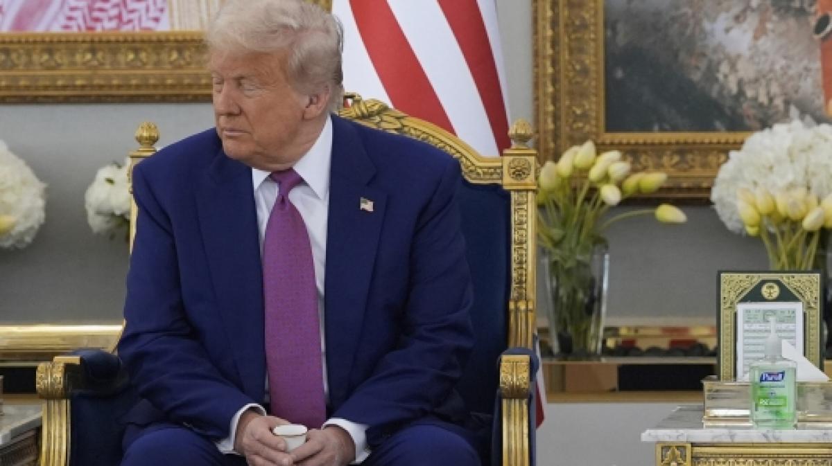 Donald Trump (links) wirkte bei seinem Treffen mit Prinz Mohammed bin Salman recht schl&auml;frig. (Foto)