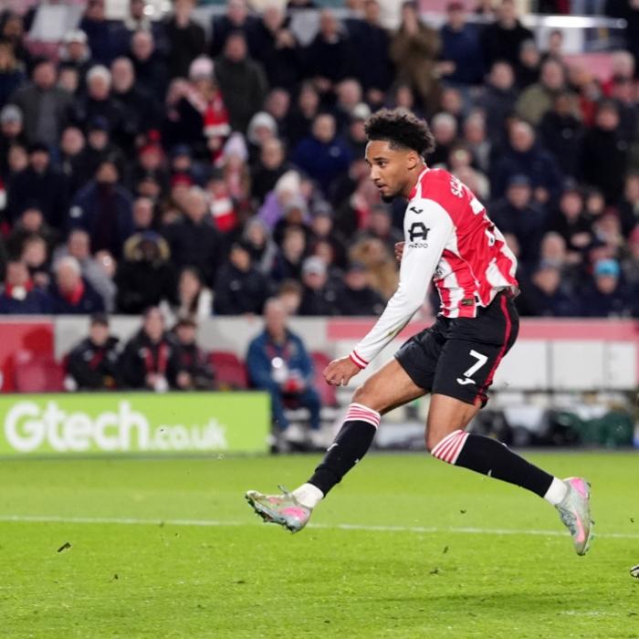 Wie lebt der DFB-Kicker vom FC Brentford?