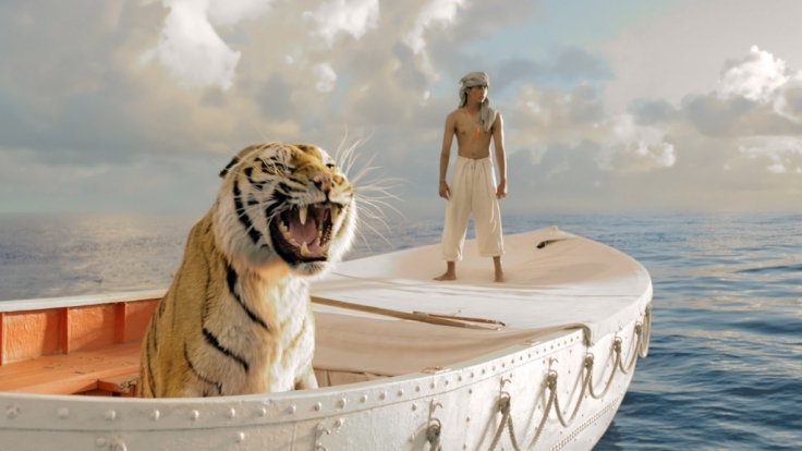 Pi strandet mit einem Tiger auf einem Rettungsboot.