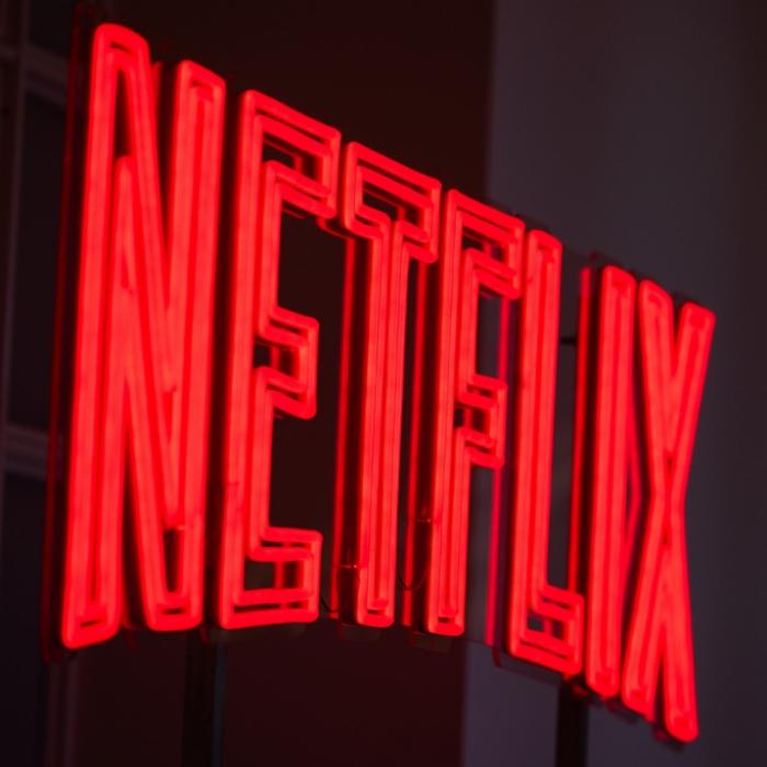 Netflix-Star (43) ringt nach Traumurlaub mit dem Tod