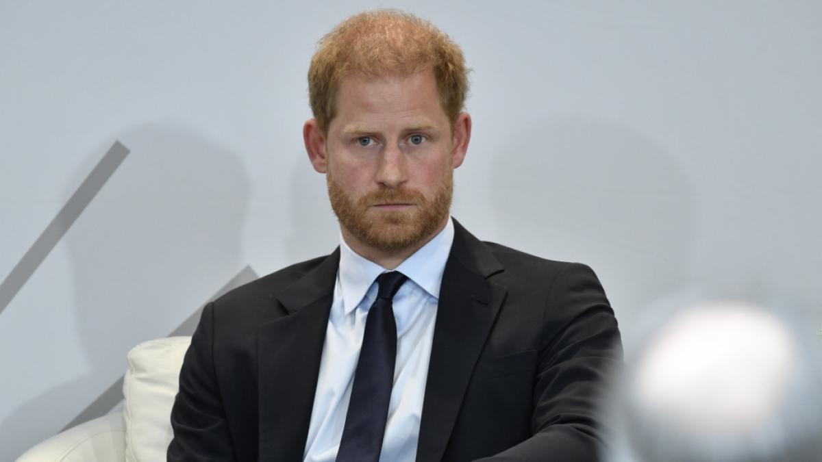 Prinz Harry soll f&uuml;r eine freche Aktion jetzt von seinem Vater. K&ouml;nig Charles III., bestraft worden sein. (Foto)