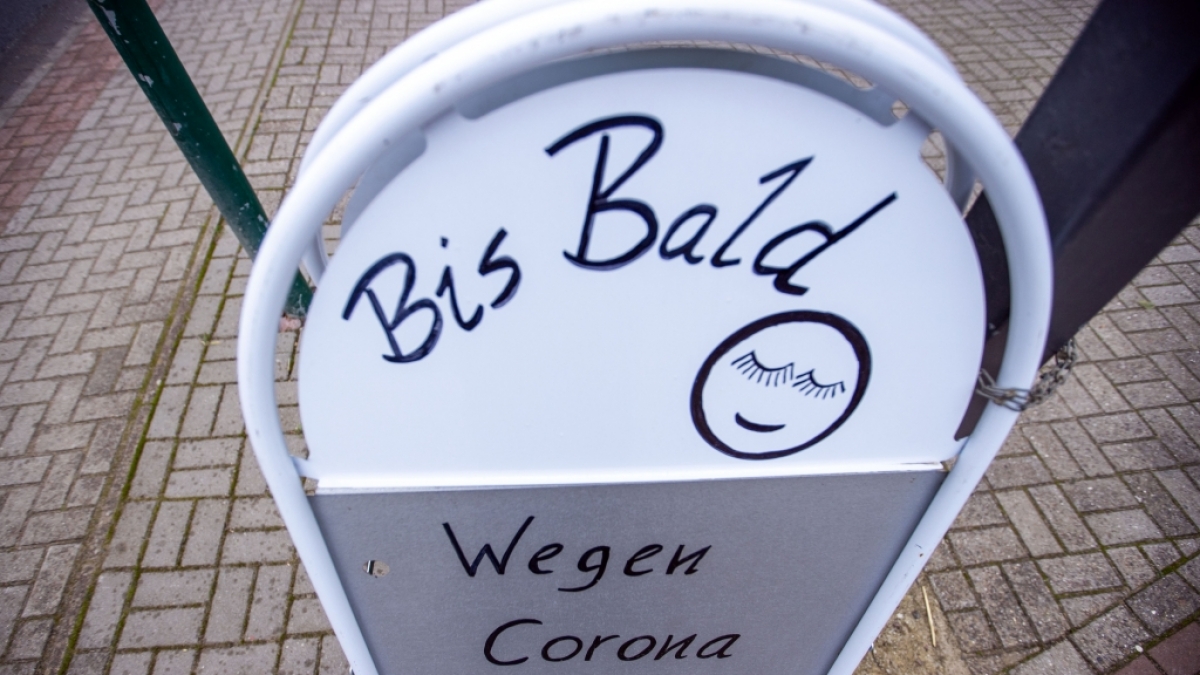 Aufgrund der anhaltend hohen Coronavirus-Zahlen in Deutschland r&uuml;cken Lockerungen der Kontaktbeschr&auml;nkungen zu Weihnachten in weite Ferne. (Foto)