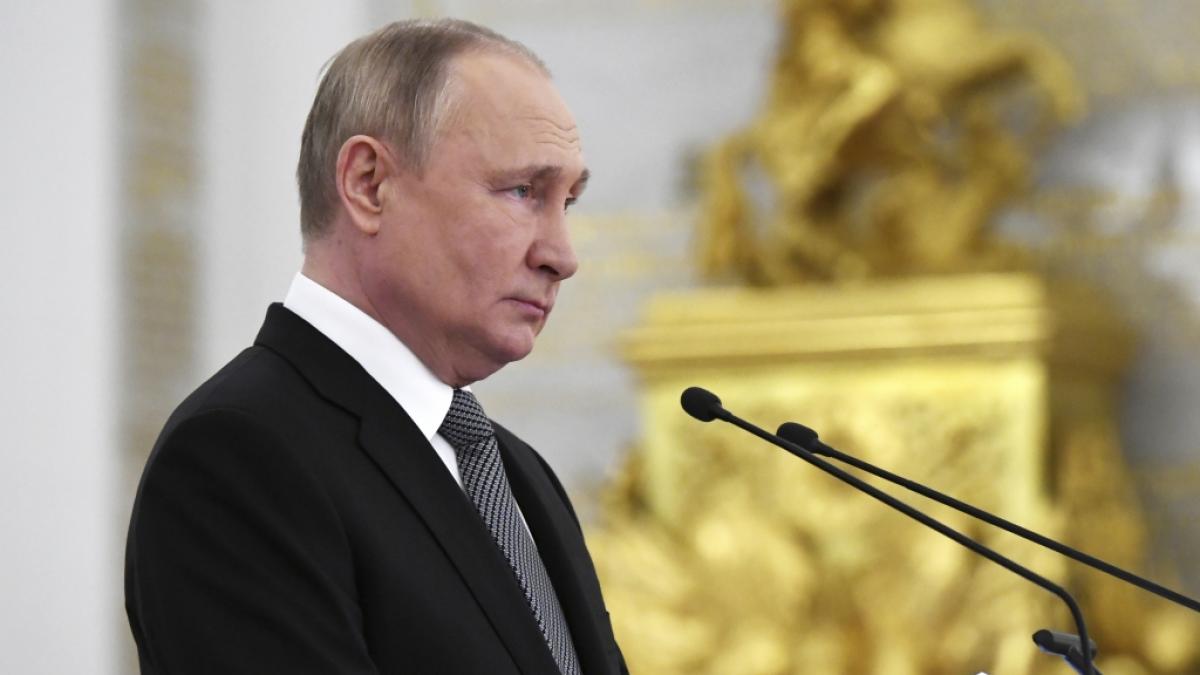 Eine Titelbild-Karikatur der "Neuen Z&uuml;rcher Zeitung" hat Wladimir Putin vor Wut explodieren lassen. (Foto)