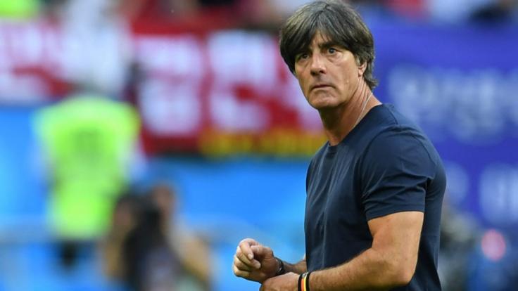 Wie geht es für Bundestrainer Joachim Löw nach der WM-Schmach weiter?