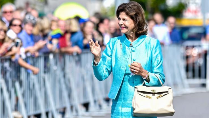 Königin Silvia von Schweden hat sich das Handgelenk bei einem Sturz gebrochen.