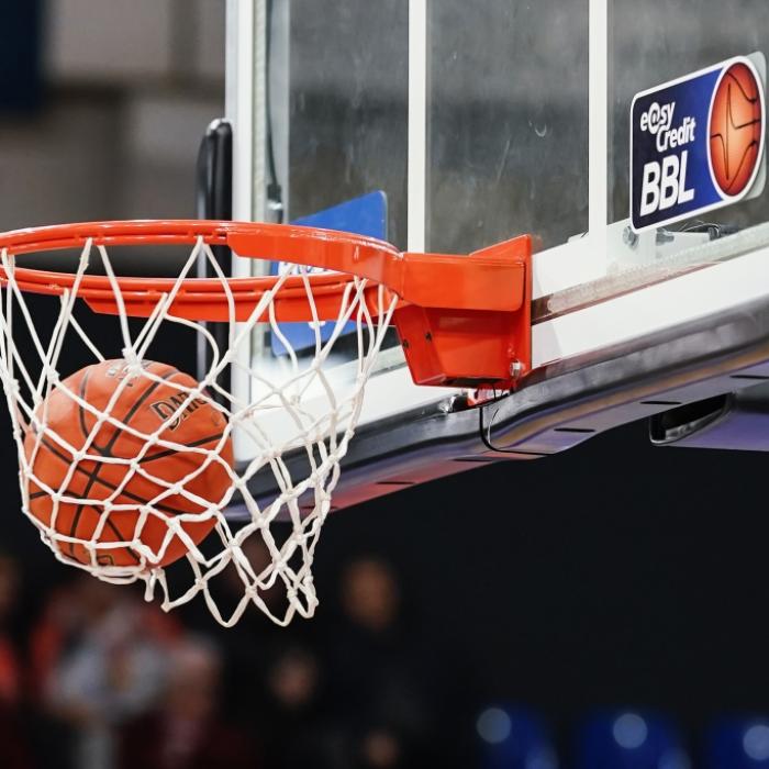 Statistiken und Steckbrief des Power Forwards der Science City Jena