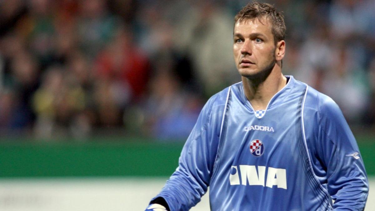 Fu&szlig;ball-Torwart Georg Koch, hier im Trikot von Dinamo Zagreb, ist unheilbar an Krebs erkrankt. (Foto)