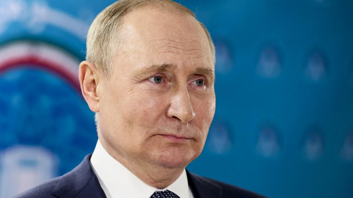 Die j&uuml;ngsten Blamagen seiner Schwarzmeerflotte sind genug f&uuml;r Wladimir Putin: In der F&uuml;hrungsetage rollen jetzt K&ouml;pfe. (Foto)