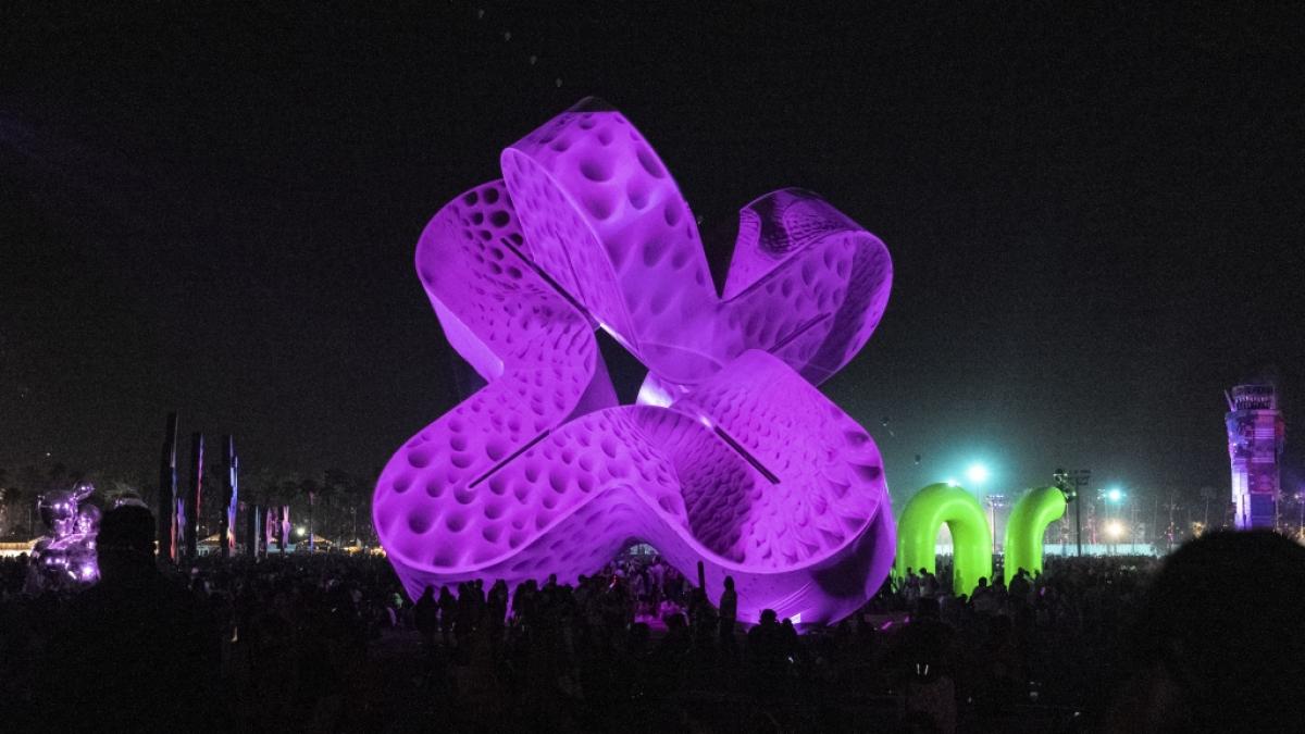 Beim Coachella-Festival 2023 ist eine junge T&auml;nzerin w&auml;hrend einer Live-Show verungl&uuml;ckt (Symbolfoto). (Foto)