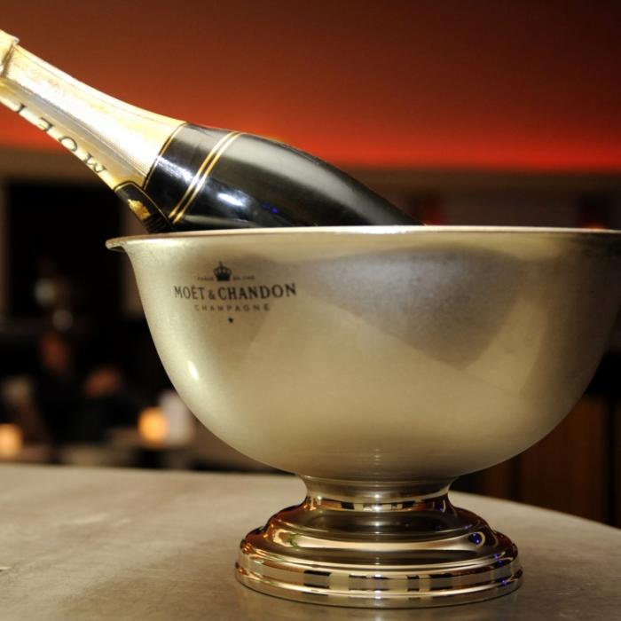Lebensgefahr durch Champagner! Finger weg von diesem Drogen-Schampus