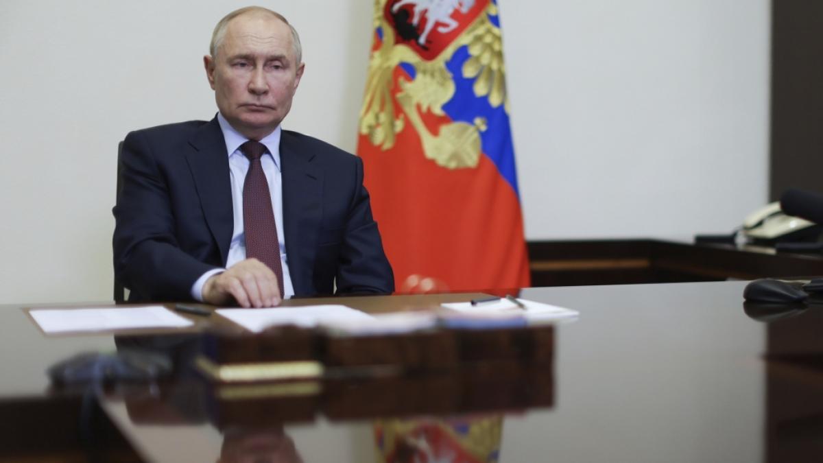 Wladimir Putin wurde im russischen Staatsfernsehen zur Zielscheibe ungewohnt deutlicher Kritik aus den eigenen Reihen. (Foto)
