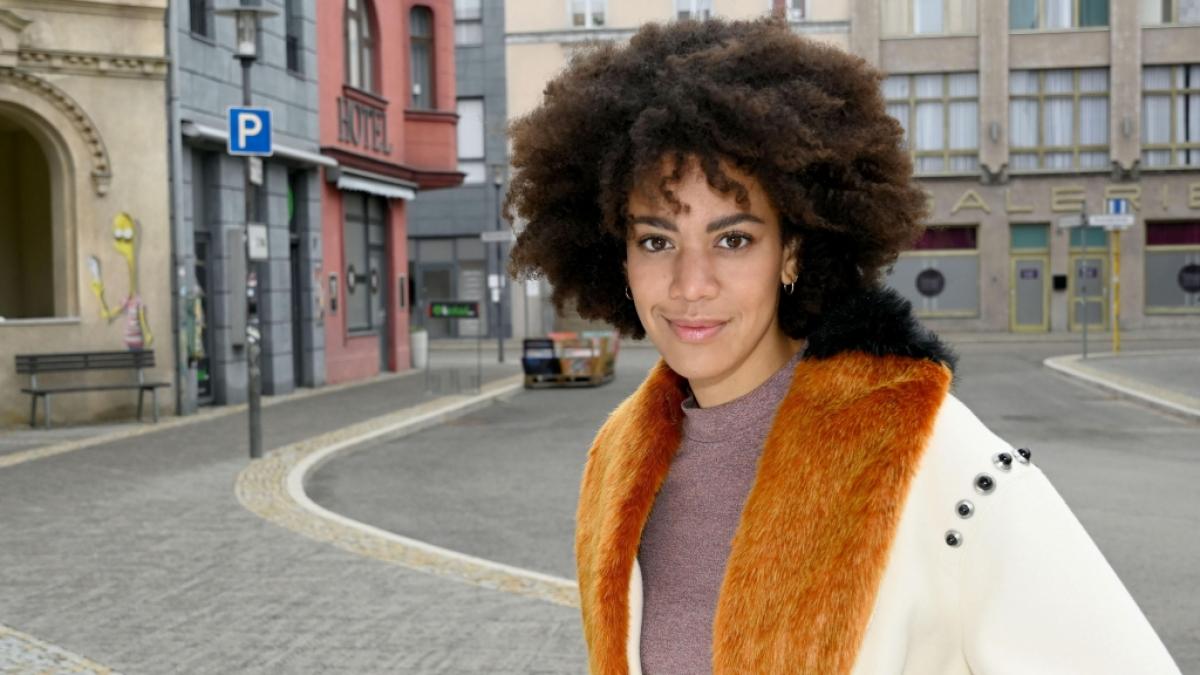 Pauline Afaja spielt bei "Gute Zeiten, schlechte Zeiten" die Rolle der Flora K&auml;stner. (Foto)