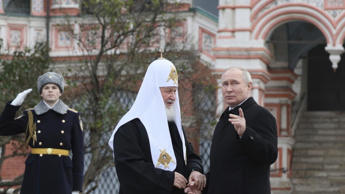 Wladimir Putin (rechts) f&uuml;hrt seit Februar 2022 Krieg gegen die Ukraine. (Foto)