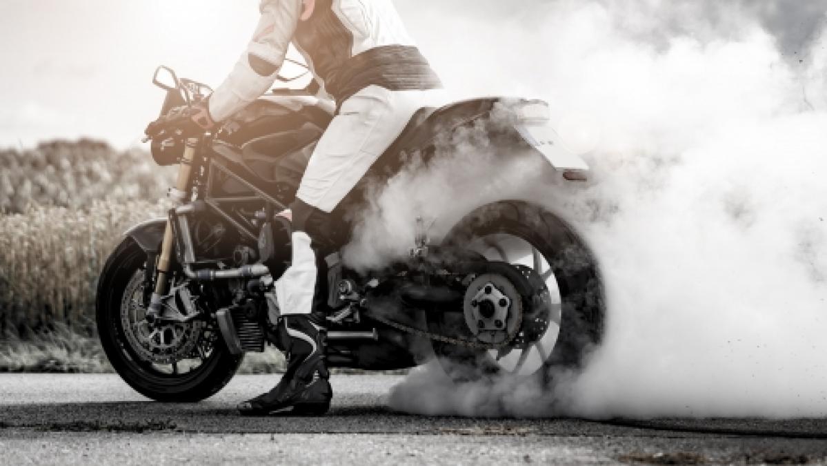 Die Nachrichten des Tages auf news.de: TV-Koch t&ouml;dlich mit dem Motorrad verungl&uuml;ckt. (Foto)