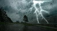 In der Nacht zum Dienstag sollen zwei Unwetter-Linien miteinander verschmelzen. Es drohen stundenlange Gewitter.