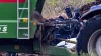 Polizisten suchen auf einem Gelände nach Hinweisen im Zusammenhang mit dem Tod des achtjährigen Fabian. Weder Polizei noch Staatsanwaltschaft wollten die Maßnahmen bisher kommentieren.
