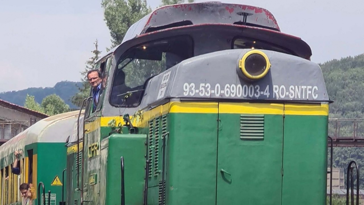 Rum&auml;niens &auml;lteste Gebirgsbahn bei Arte (Foto)