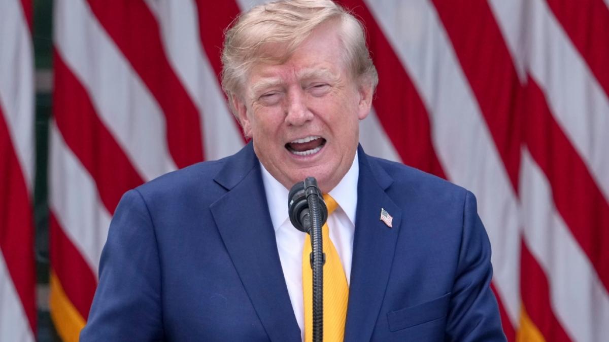 Donald Trump erkl&auml;rt den Iran auf Truth Social f&uuml;r tot, w&auml;hrend das Pentagon intern mit einem ganz anderen Problem k&auml;mpft. (Foto)