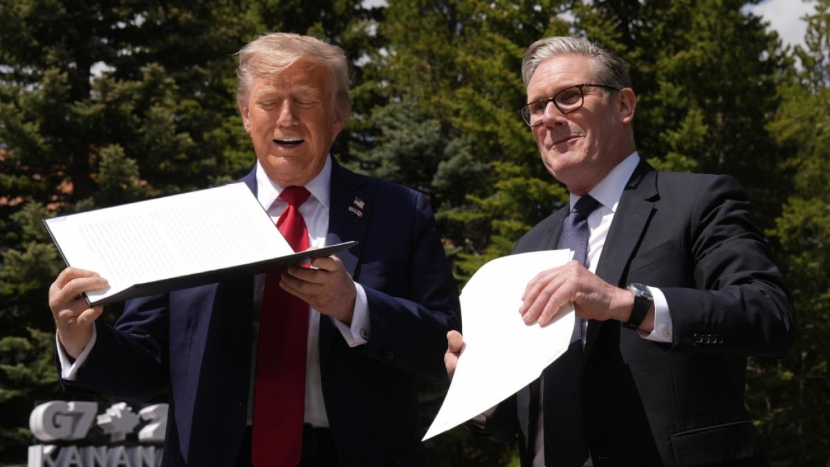 Donald Trump unterlief beim Pressetermin mit Gro&szlig;britanniens Premierminister Keir Starmer ein Fauxpas. (Foto)
