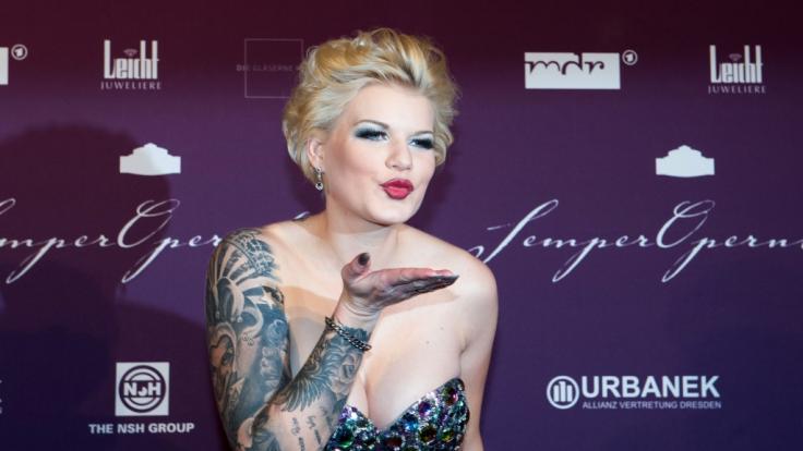 Melanie Müller freut sich über Nachwuchs.