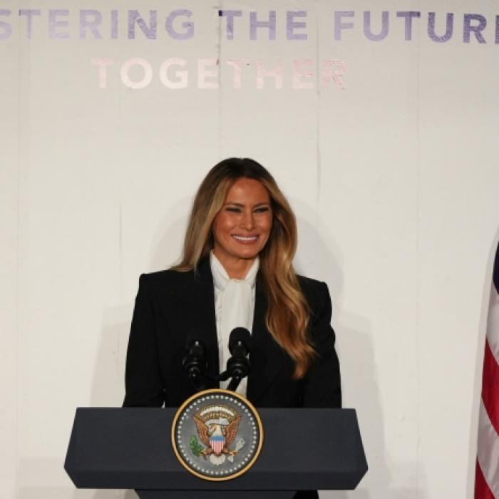 Leere Sitze und überschaubares Publikum - First Lady verhöhnt nach Rede