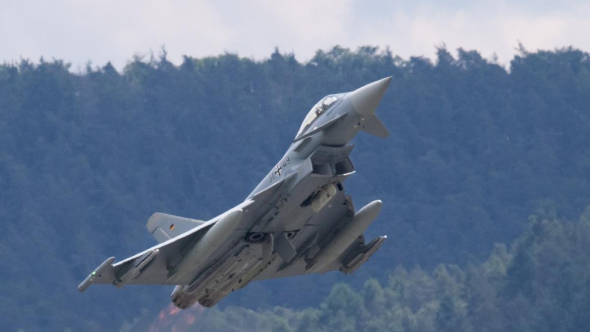 Polen hat zum Schutz seines eigenen Luftraums Nato-Kampfflugzeuge entsandt. (Foto)