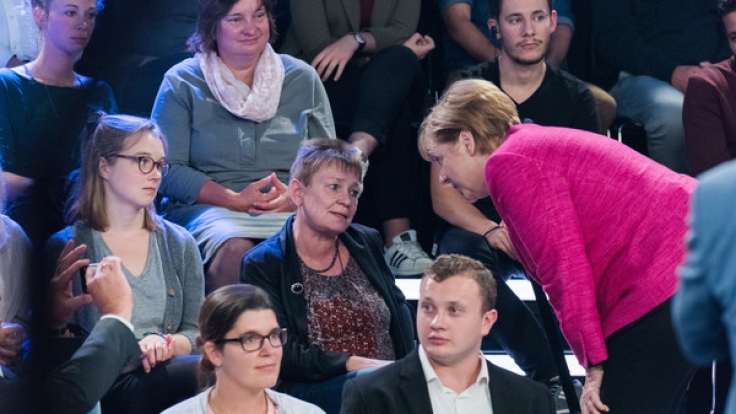 Petra Vogel (M.) lässt ihrem Ärger freien Lauf.