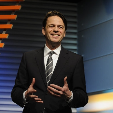 Vom Eiskunstläufer zum TV-Liebling: So lebt der ZDF-Moderator abseits der Kameras