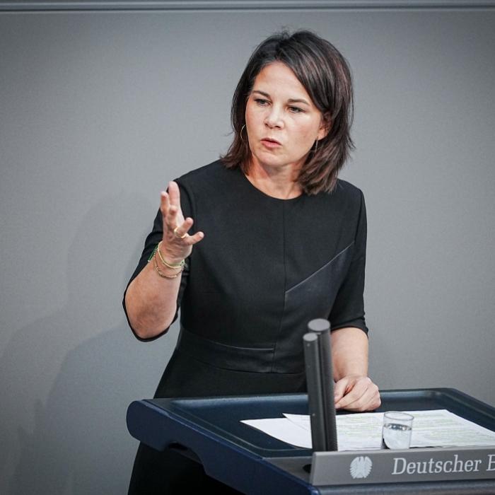 Annalena Baerbock triumphiert erneut! Doch diese Politiker stürzen ab