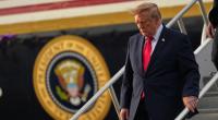 Neue Bilder zeigen Donald Trump (80) mit einer auffälligen Verfärbung im Gesicht.