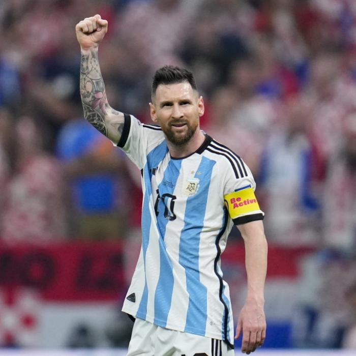 An SIE denkt der Weltmeister auch auf dem Platz