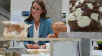 Prinzessin Kate macht sich während ihrer Italien-Reise über das kreative Arbeiten mit Ton schlau...
