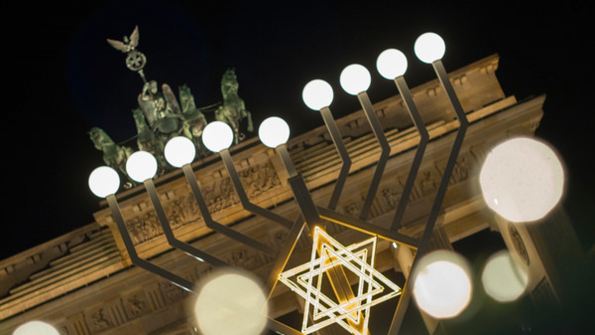 Vom 25. Dezember bis zum 1. Januar feiern Juden weltweit das Lichterfest. (Foto)