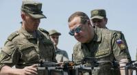 Dmitri Medwedew (rechts) sorgt seit Beginn des Ukraine-Krieges mit Drohungen für Schlagzeilen.