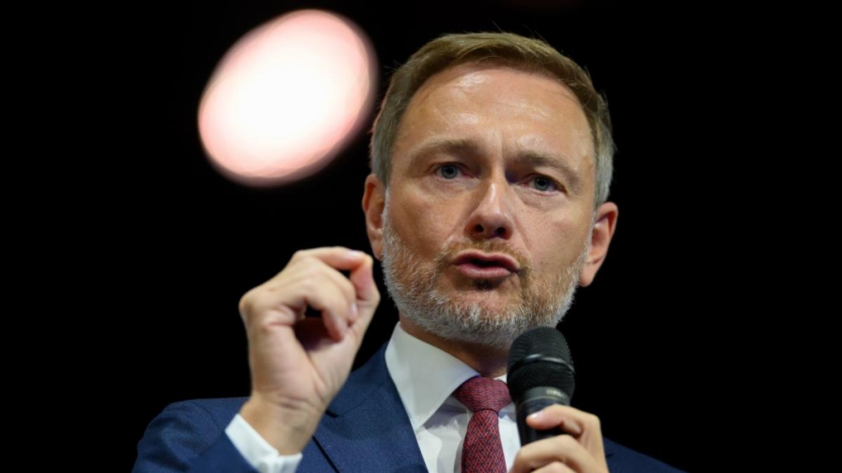 Christian Lindner spricht sich f&uuml;r einen Gehaltsdeckel bei den Intendanten des &Ouml;ffentlich-Rechtlichen Rundfunks aus. (Foto)