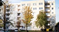 Nach dem Fund einer zerstückelten Männerleiche in einer Greifswalder Wohnung sind zwei Tatverdächtige festgenommen worden.