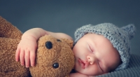 Ein Mann hat ein drei Monate altes Baby schwer misshandelt.