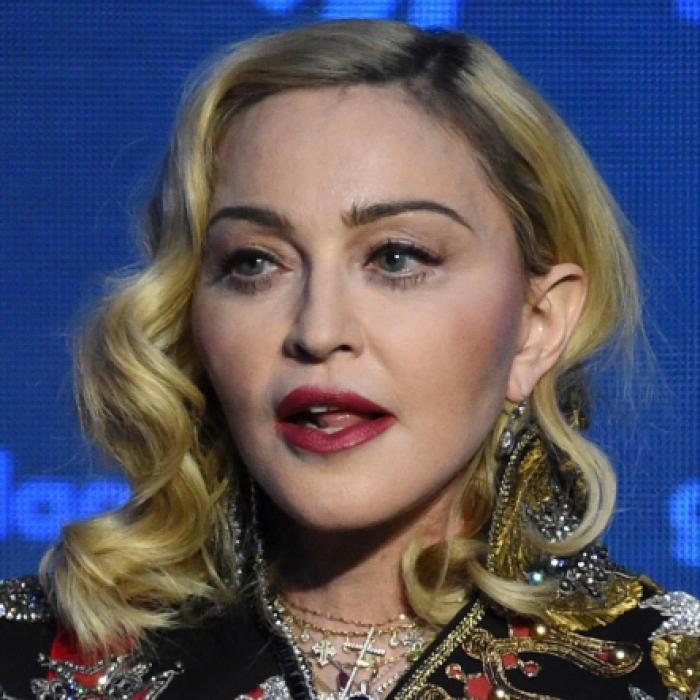 Wie peinlich! DAS trägt die Queen of Pop also drunter