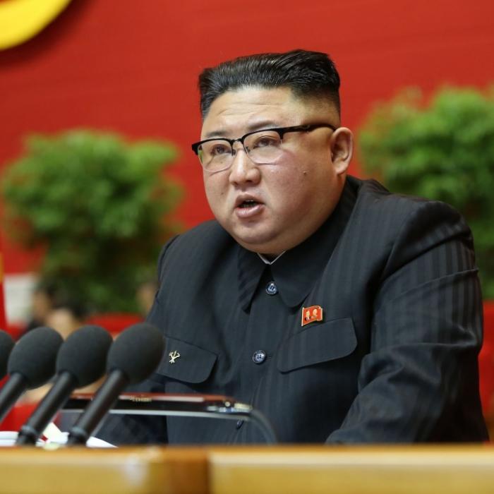 Nordkorea-Diktator sperrt Jugendliche wegen Corona-Nachrichten in Straflager