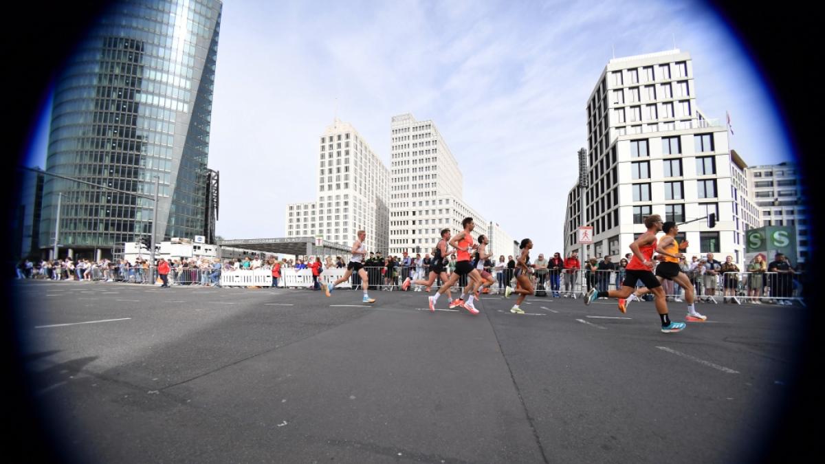 Am 6. April 2025 fand der 44. Berliner Halbmarathon statt. (Foto)