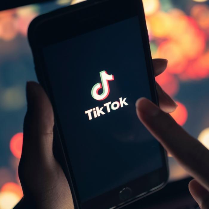 TikTok-Star schuldig wegen Mordes! Liebhaber von Mutter nach Sextape-Erpressung getötet
