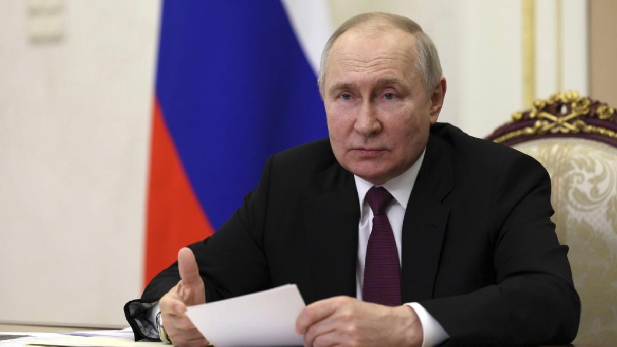 Wladimir Putin wurde beim ukrainischen Angriff auf die russische Schwarzmeerflotte auf der Krim offenbar von seinen eigenen Offizieren verraten. (Foto)
