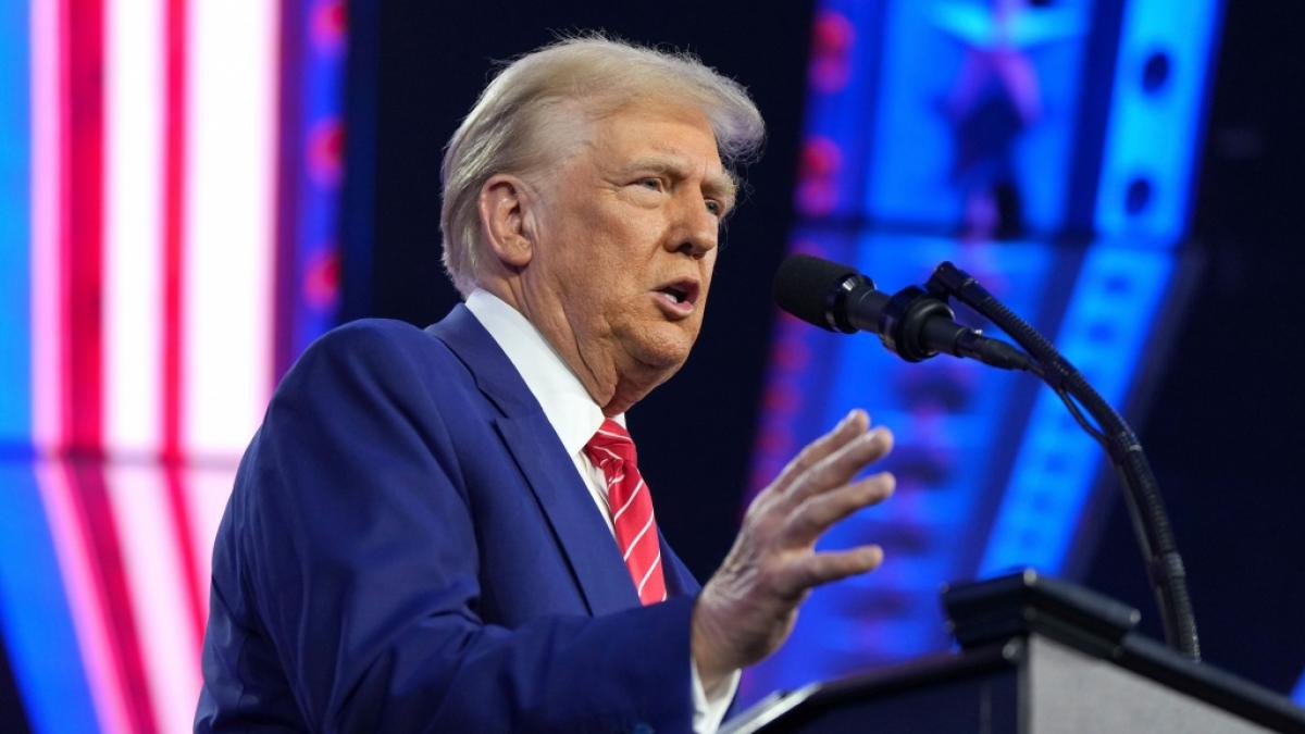 Donald Trump &auml;u&szlig;ert sich zum Tod von Jimmy Carter. (Foto)