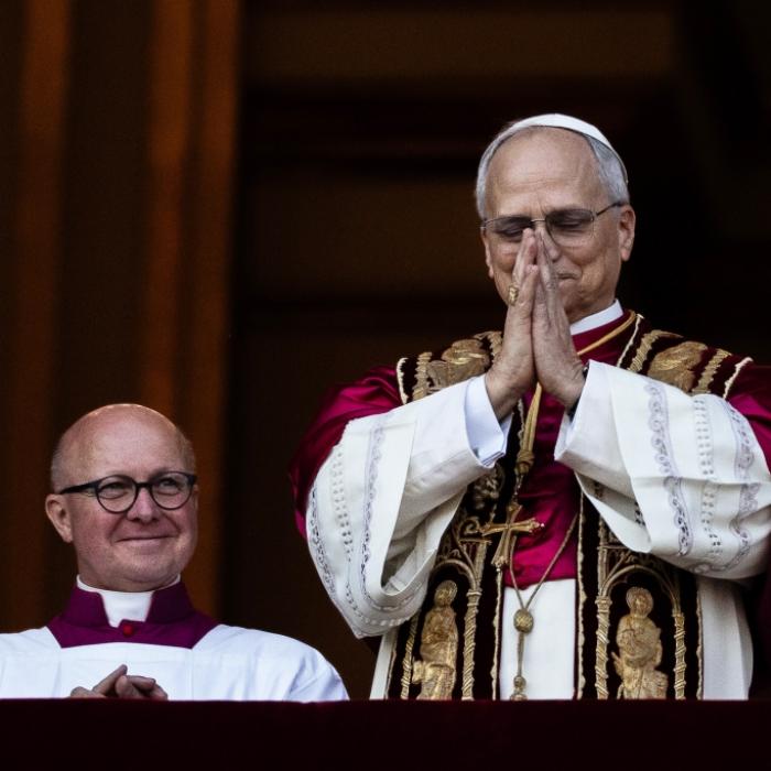 Papst Leo XIV. feiert erste Christmette im Petersdom