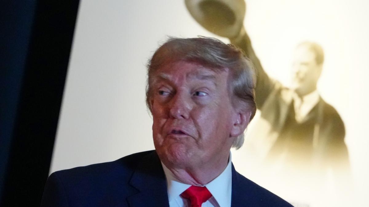 Donald Trumps "Great American State Fair" zum 250. Geburtstag der USA wird von einer Pannenserie heimgesucht - jetzt hat es Trumps Triumphbogen erwischt. (Foto)