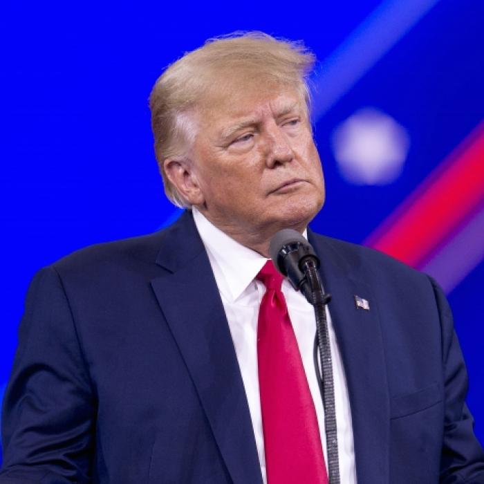 Trump nennt Ausschuss-Zeugin 