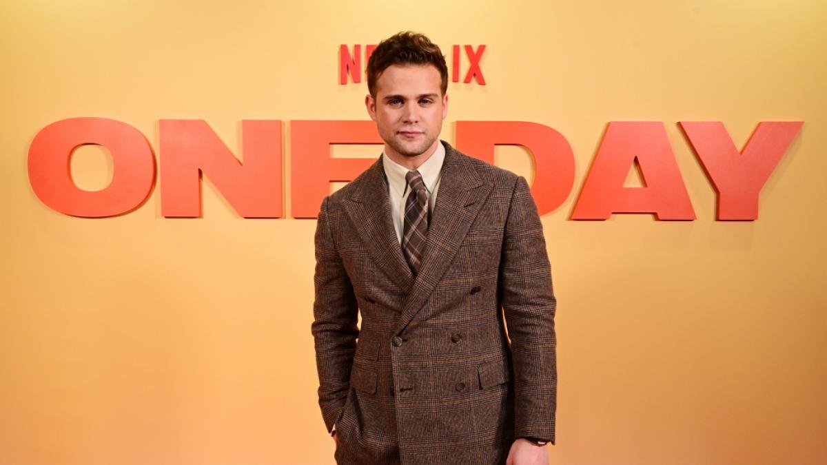 Leo Woodall bei der Premiere zu "Zwei an einem Tag". (Foto)