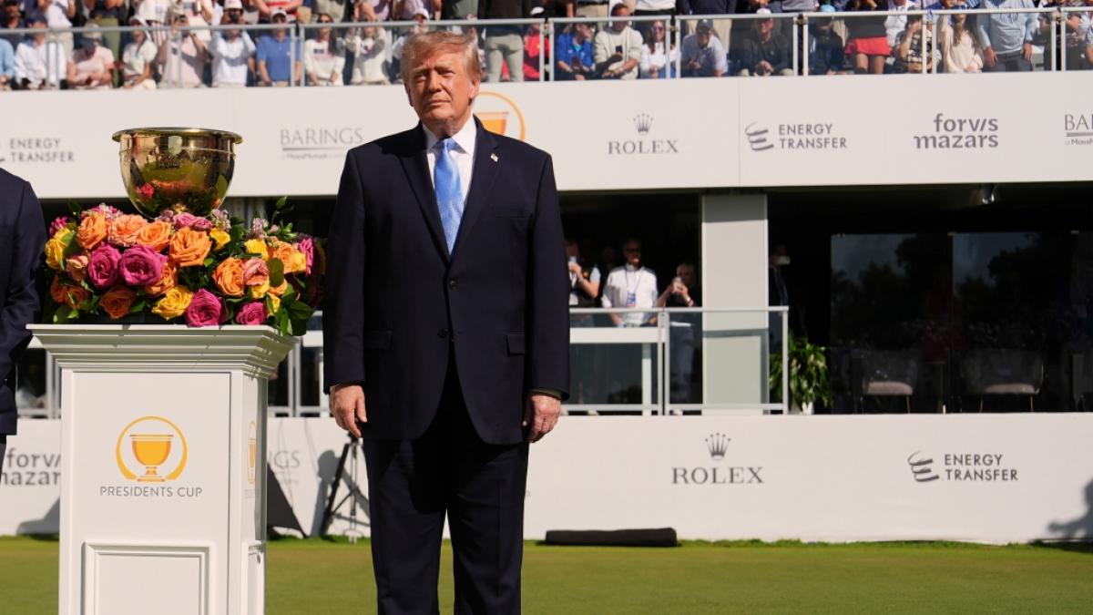 Donald Trump besuchte am Wochenende den Presidents Cup in Medinah, Illinois. Dabei gab es auch &uuml;ble Beschimpfungen f&uuml;r den US-Pr&auml;sidenten. (Foto)