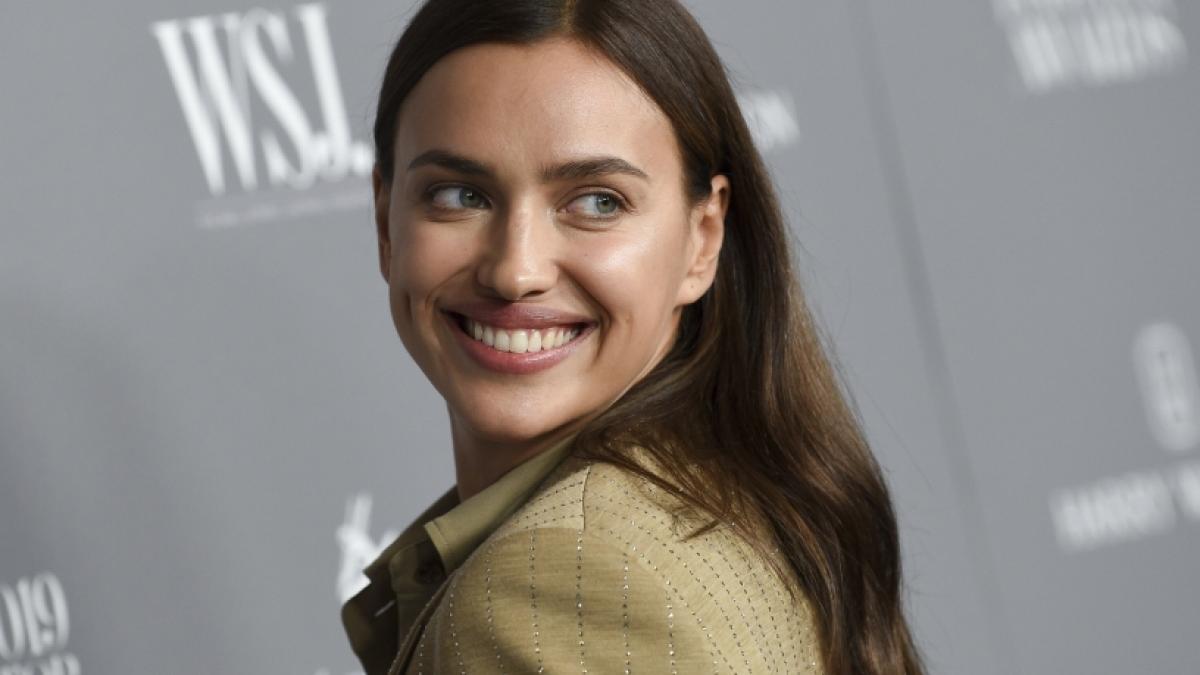 Irina Shayk l&auml;sst in der "Elle" tief blicken. (Foto)